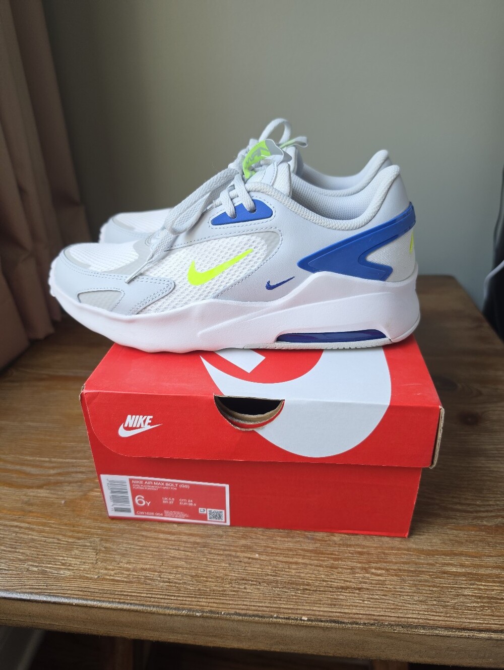 Nike Air Max Volts 6Y
